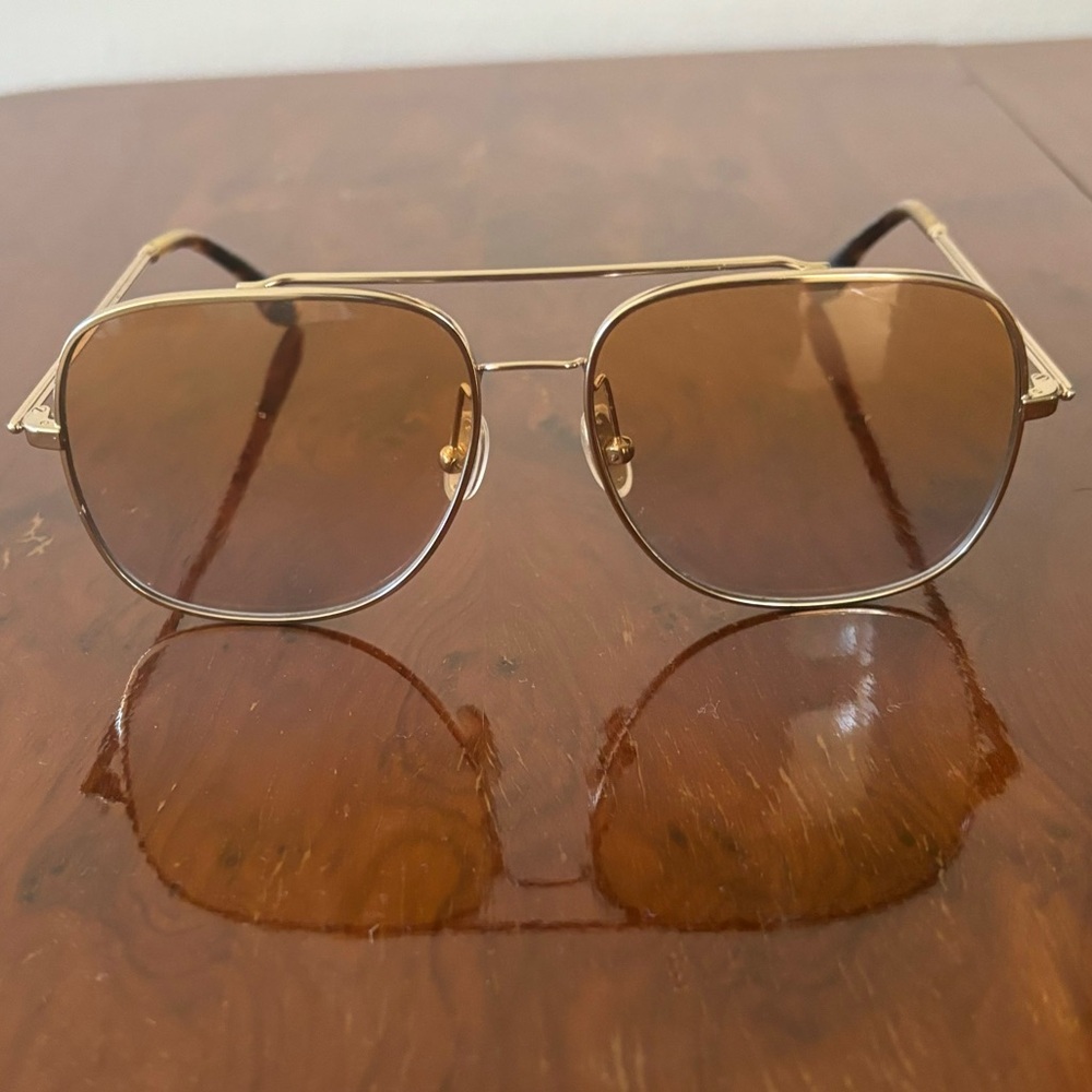 Victoria Beckham Classic Gold-Tone Aviator Sunglasses with Brown Gradient Lenses